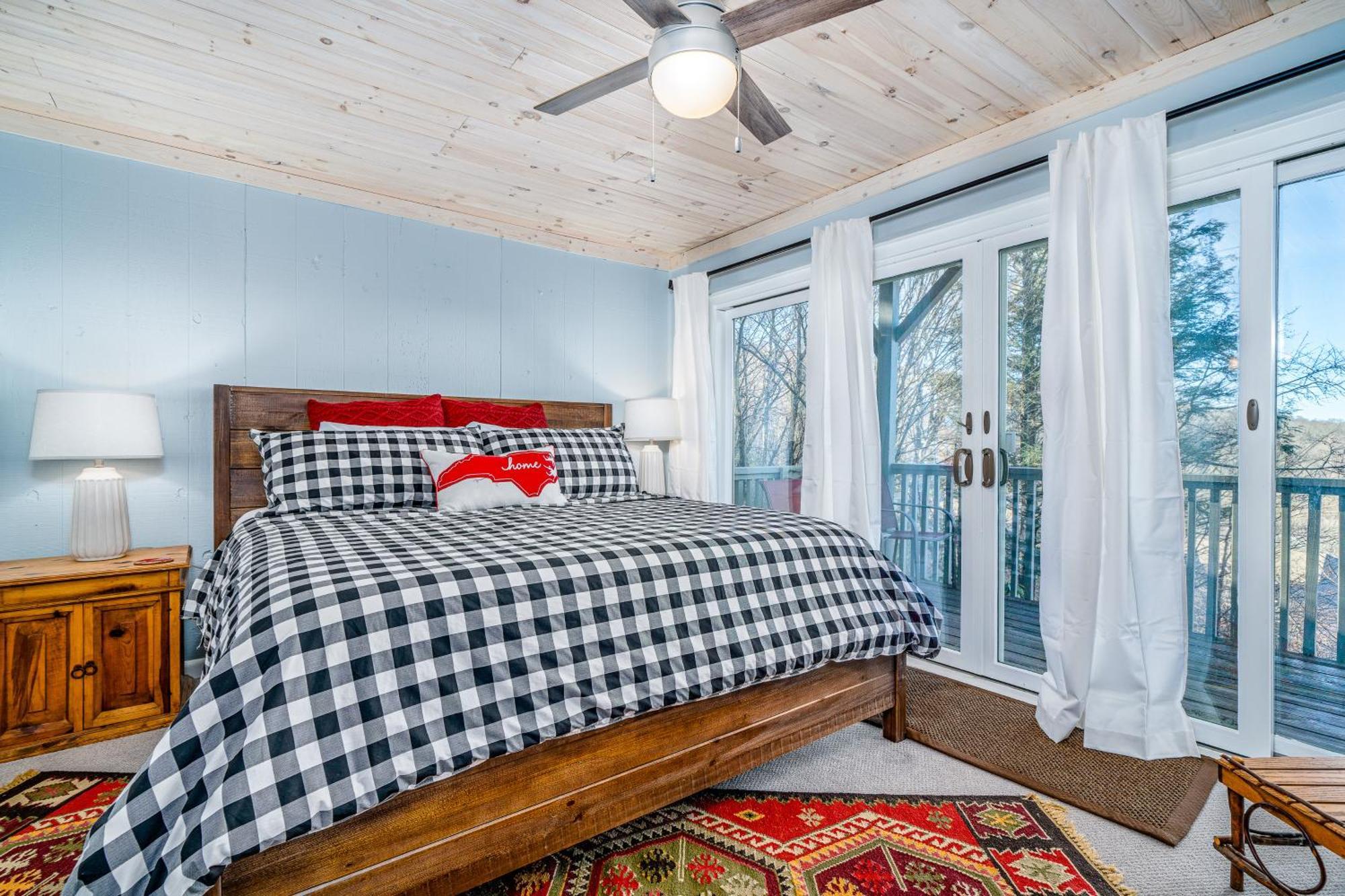 Skyleaf Villa Sugar Mountain Room photo